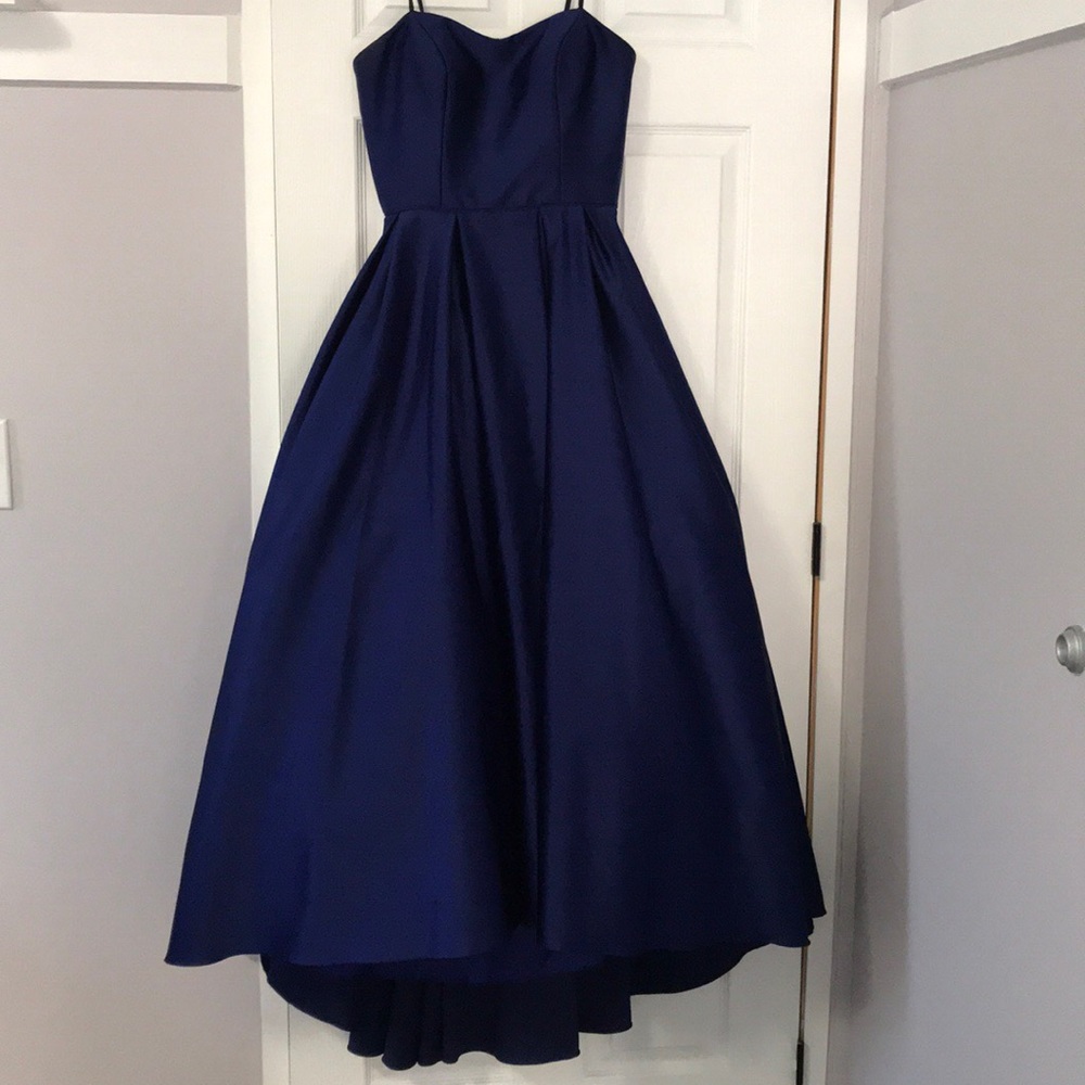 AVAILABLE - Prom dress/ Ballgown